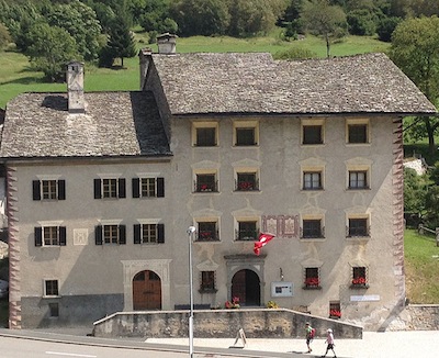 Val Bregaglia: donazione al museo Cisa Granda di Stampa