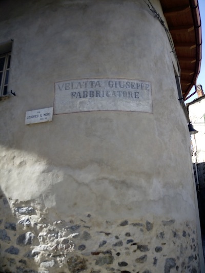 Un’antica scritta svelata a TIRANO 