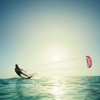 A SILVAPLANA l’ENGADINWIND attrae sempre pi kitesurfing