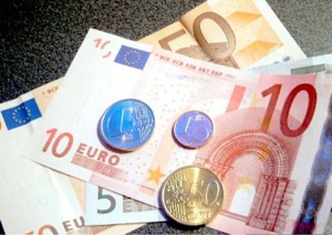 Risparmio, termine soffocato dal consumismo